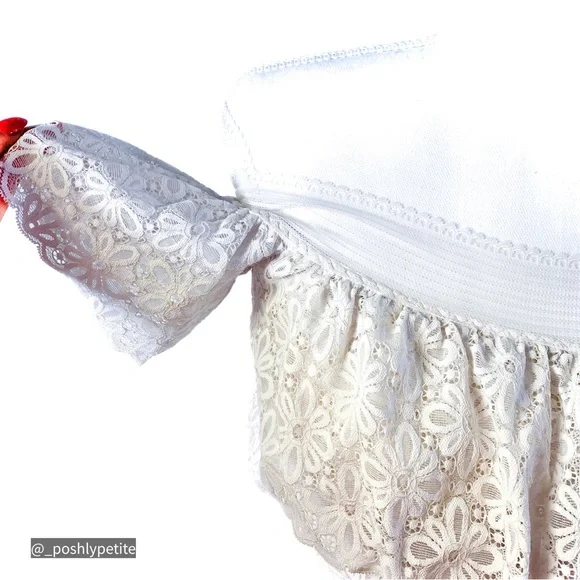 Victoria secret XS Very Sexy Off-the-shoulder flower detail Lace Bodysuit - Picture 9 of 16